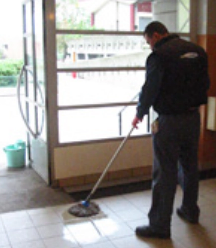 Cleaning of common areas in buildings in Brampton L4T 3L8