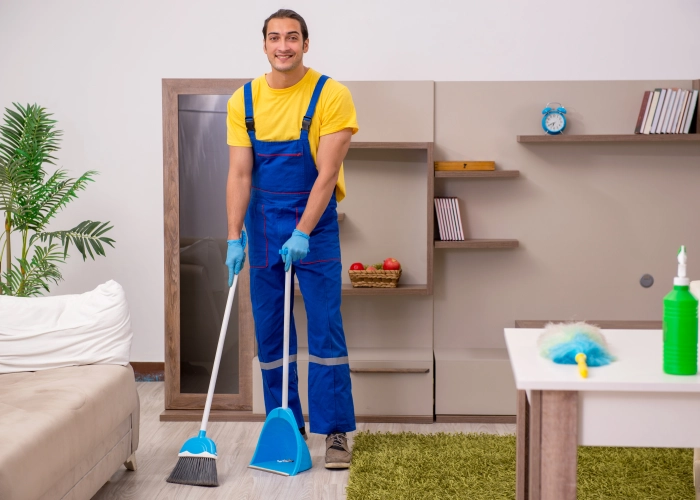 Cleaning company in Hamilton L8P 4Y5